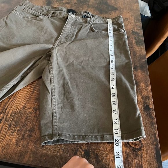 h&m slim fit jean shorts - Picture 2 of 7